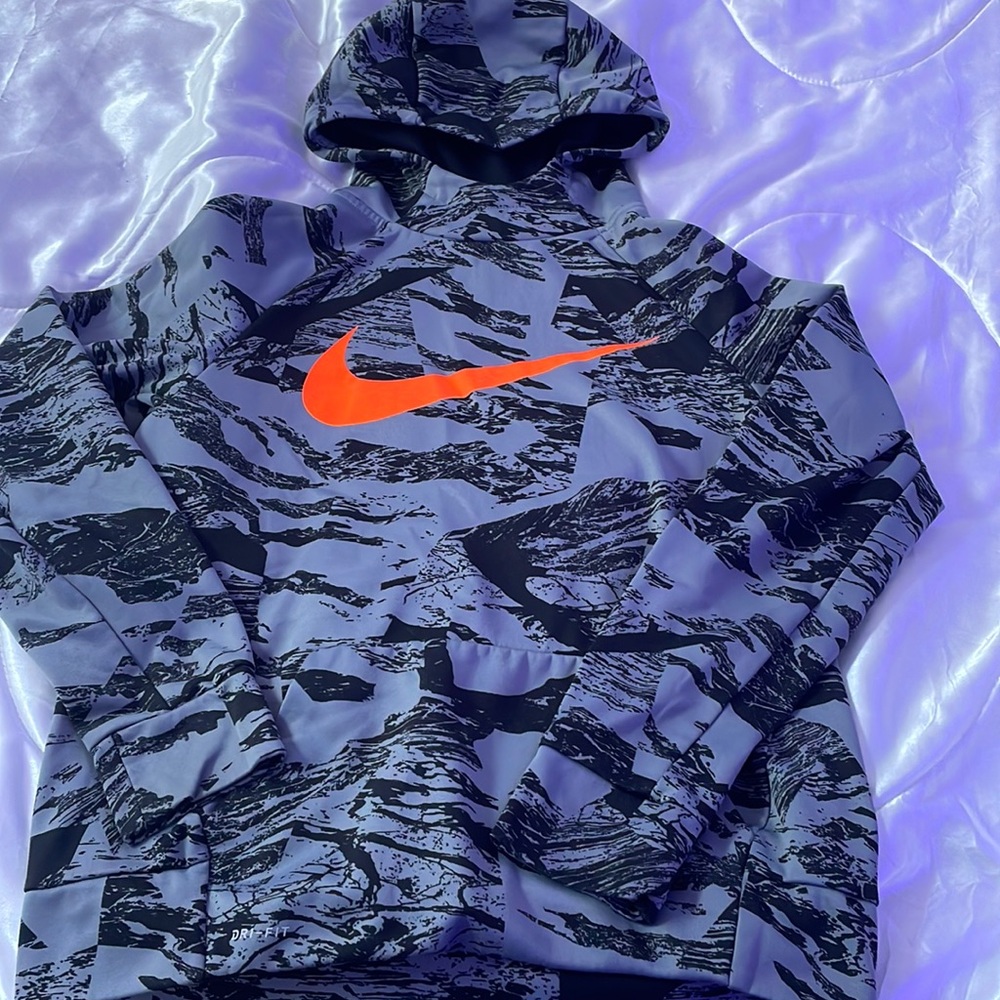 Nike hoodie boys